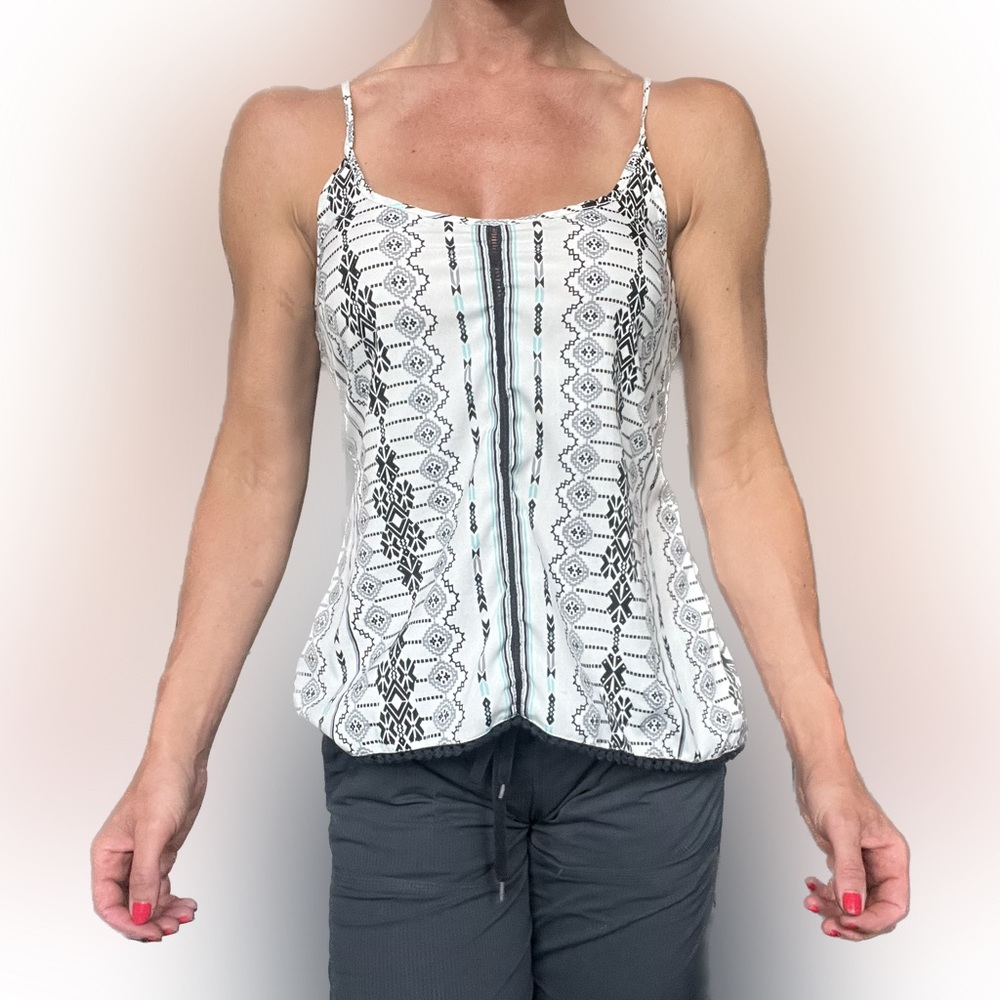 Japna patterned tank